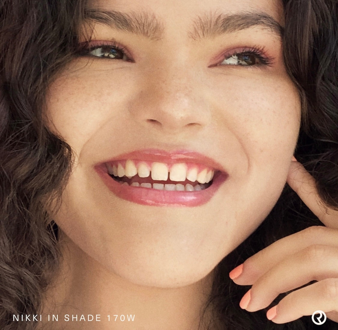 Rare Beauty Liquid Concealer Brightening