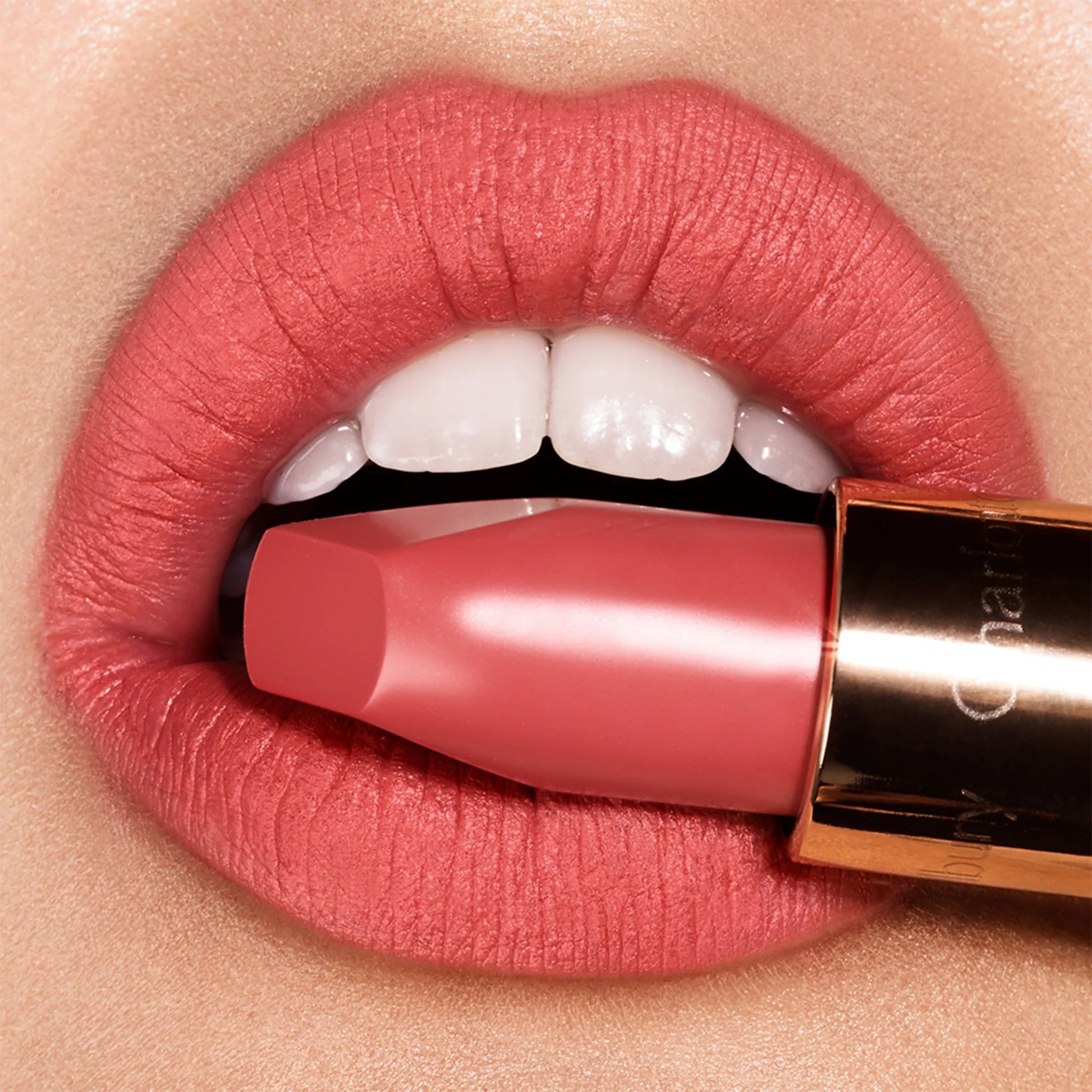 Charlotte Tilbury Matte Revolution Long-Lastick Lipstick