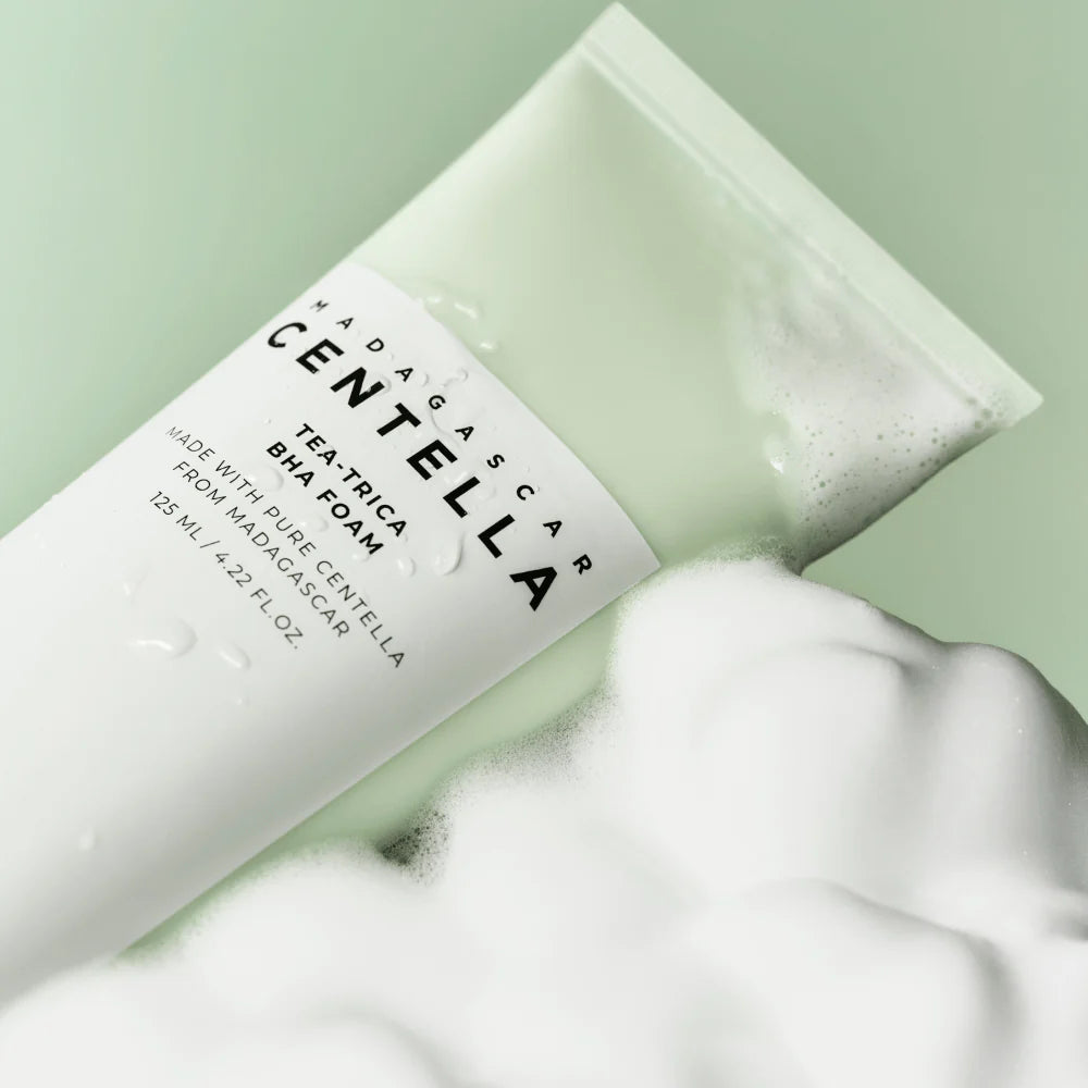 Skin1004 Centella Tea Trica BHA Foam