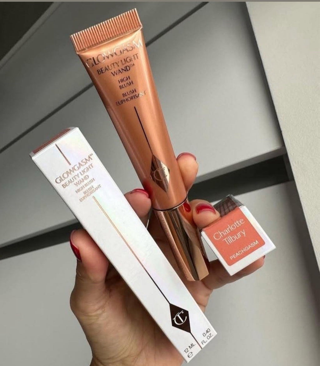 Charlotte Tilbury Glowgasm Beauty Highlighter
