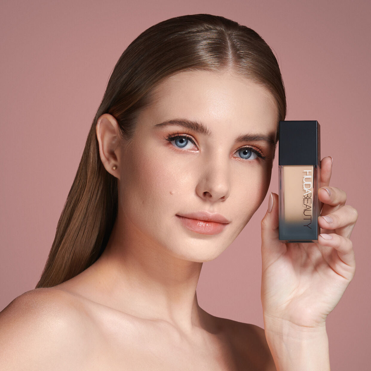 Huda Beauty Faux Filter Luminous Matte Foundation