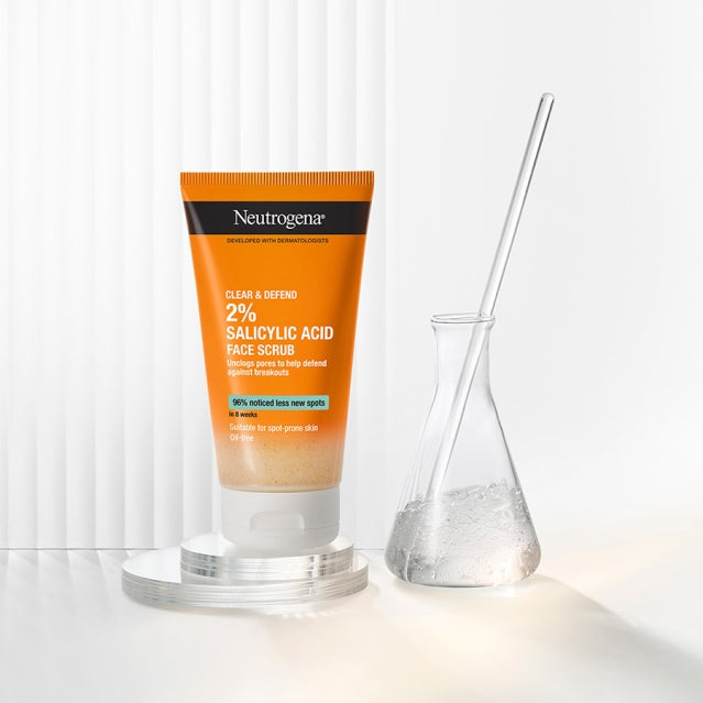 Neutrogena Clear & Defend 2% Salicylic Acid Face Scrub